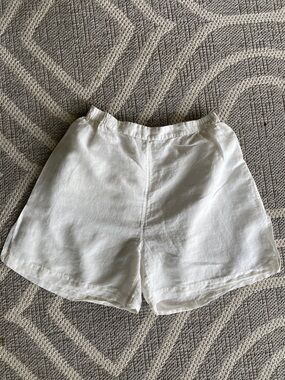 Lunya bed shorts linen cotton silk mix S off white summer beach vacation